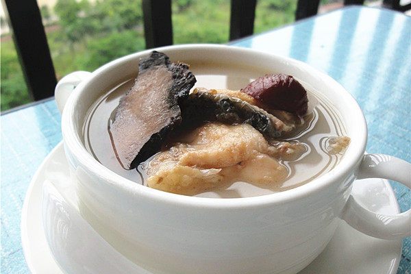 土茯苓汤