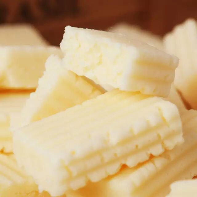  p data-id="gnwonxeh3k">奶酪,俗称"酪蛋子".