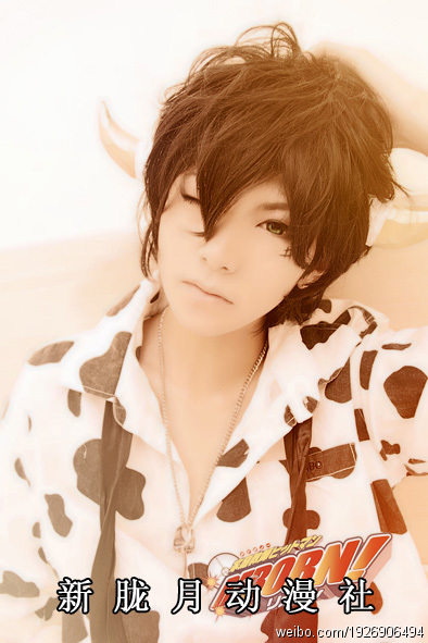  p>coser竿竿,出生于6月30日的coser,他的cos作品以可爱著称,本人可爱