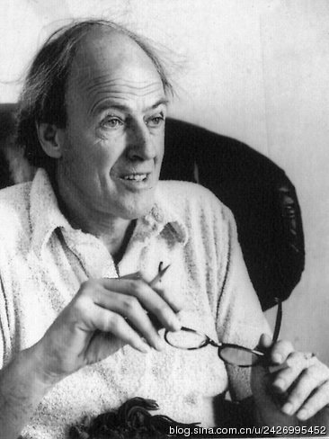  p>罗尔德·达尔(roald dahl,1916年9月13日—1990年11月23日),出生于