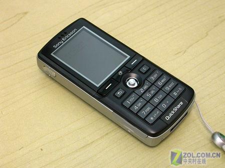 wwtdvgk">索爱k750c是索尼公司在2005年05月发售的一款高端拍照手机