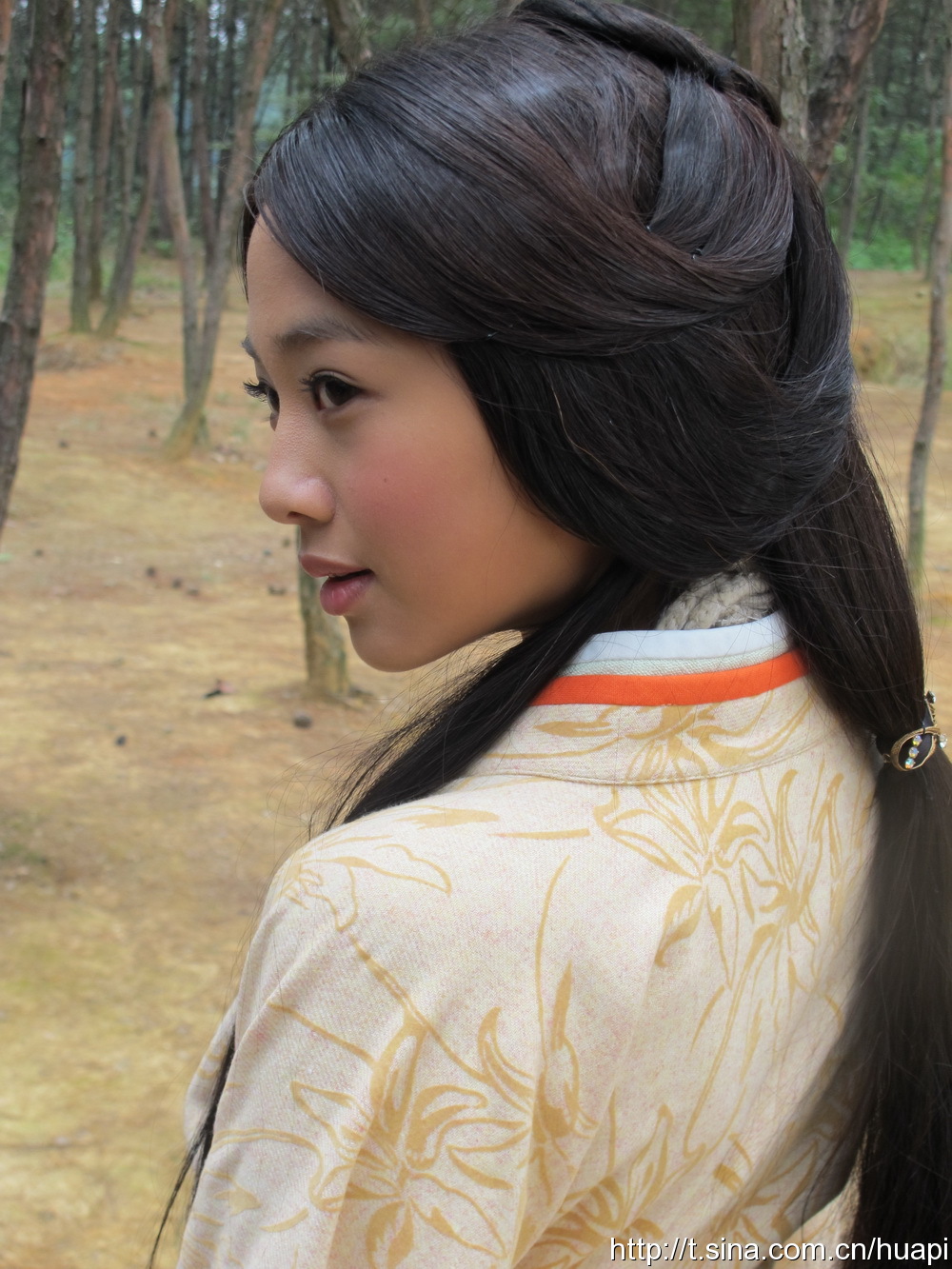 ">凌潇肃 /a>, a target="_blank" href="/item/薛凯琪/250362" dat