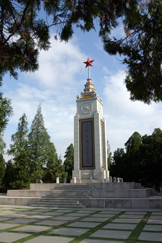  p>皖西烈士陵园位于 a target="_blank" href="/item/六安市">六安市