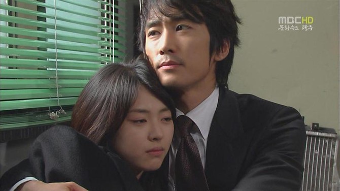  p>李沇熹(李妍熙),韩国女演员.