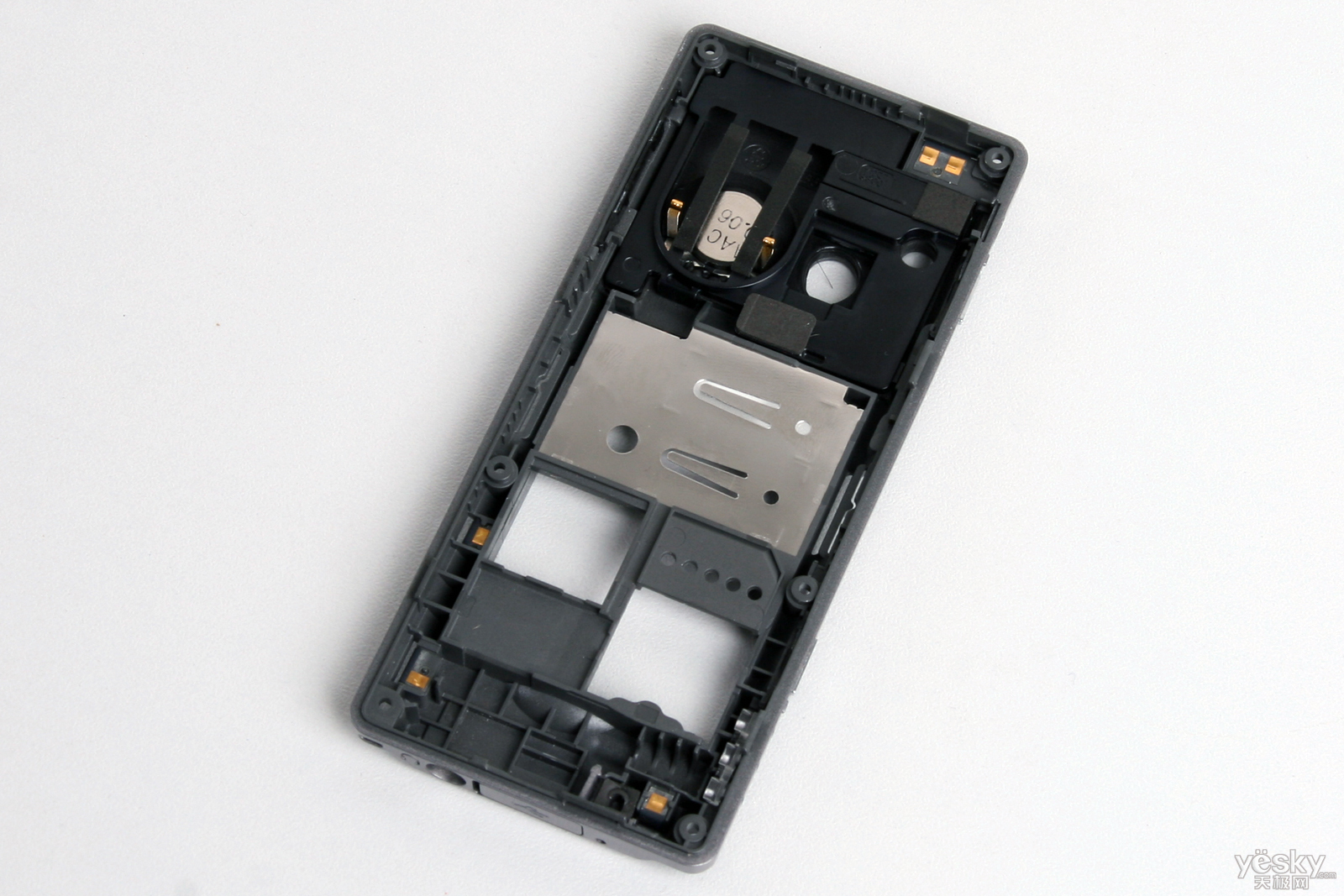  p>oppo a121采用 a href="#" data-lemmaid="4898776">abs树脂 /a>