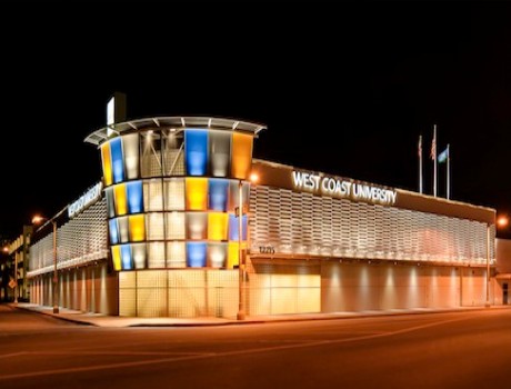  p data-id="gnaphm3b95">西海岸大学(洛杉矶)是美国加利福尼亚州一所