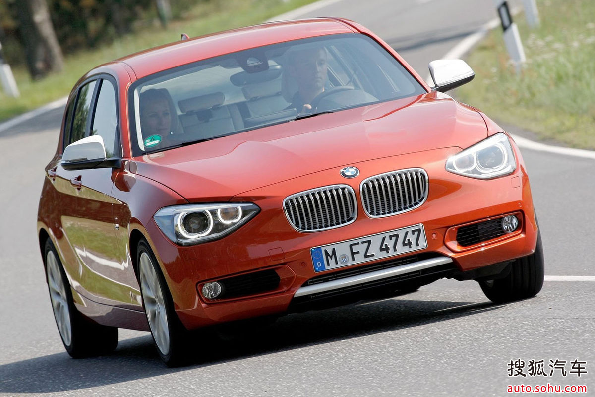 ">宝马汽车公司 /a>的车型系列,2015年,改款宝马1系在日内瓦车展亮相