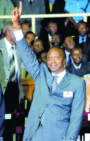  p>乌胡鲁·肯雅塔( i>uhuru kenyatta /i>),生于1961年10月28日