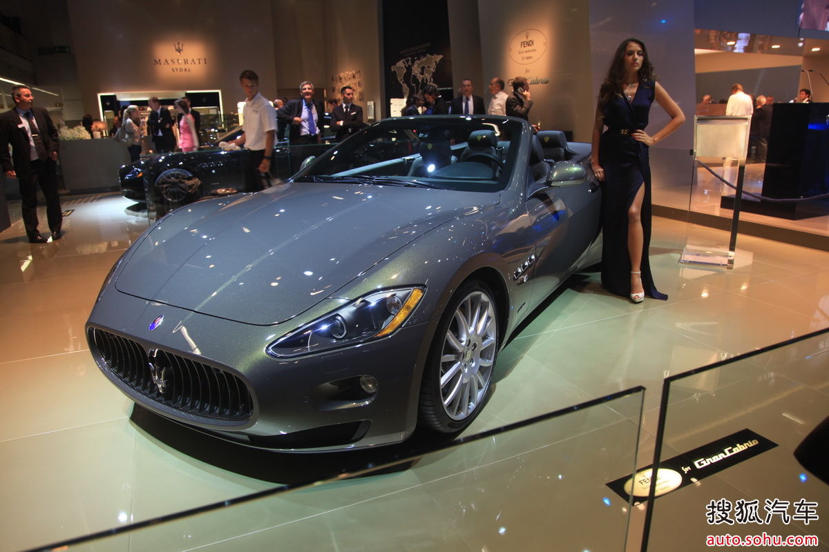 玛莎拉蒂敞篷跑车(玛莎拉蒂敞篷跑车价格)