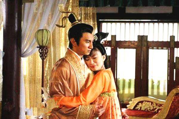 10岁入宫为侍女，16岁被皇帝临幸，23岁晋封贵妃，30岁惨遭斩杀_百科TA说