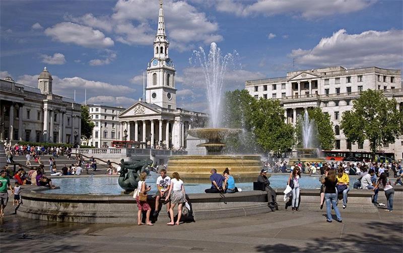 trafalgar square