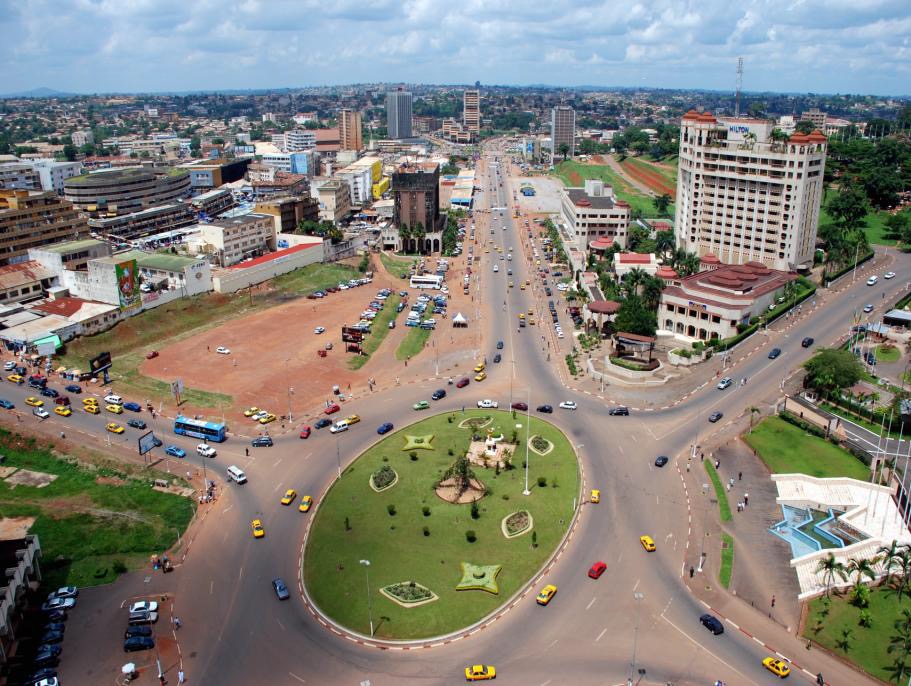 du cameroun)通称 b>喀麦隆 /b>,是位于非洲中西部的单一制共和国