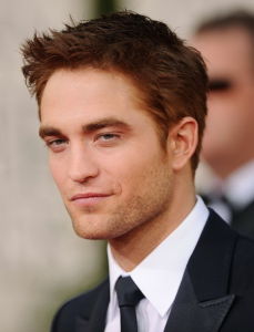  /p> p>早在《暮光之城》之前,罗伯特饰演了《哈利波特与火焰杯》