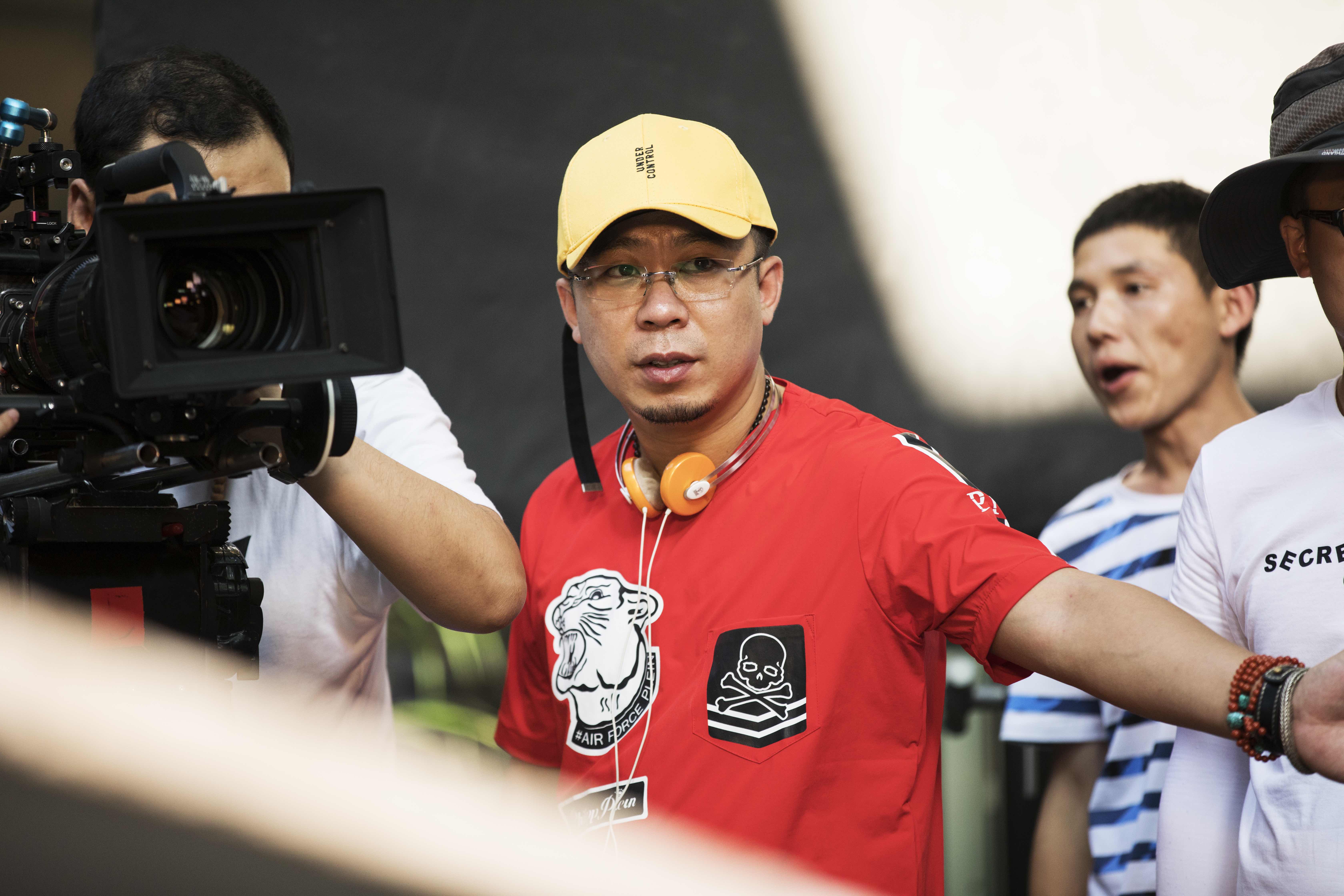 ">五百(原名郭书博),1980年7月23日出生于吉林省长春市,中国内地导演