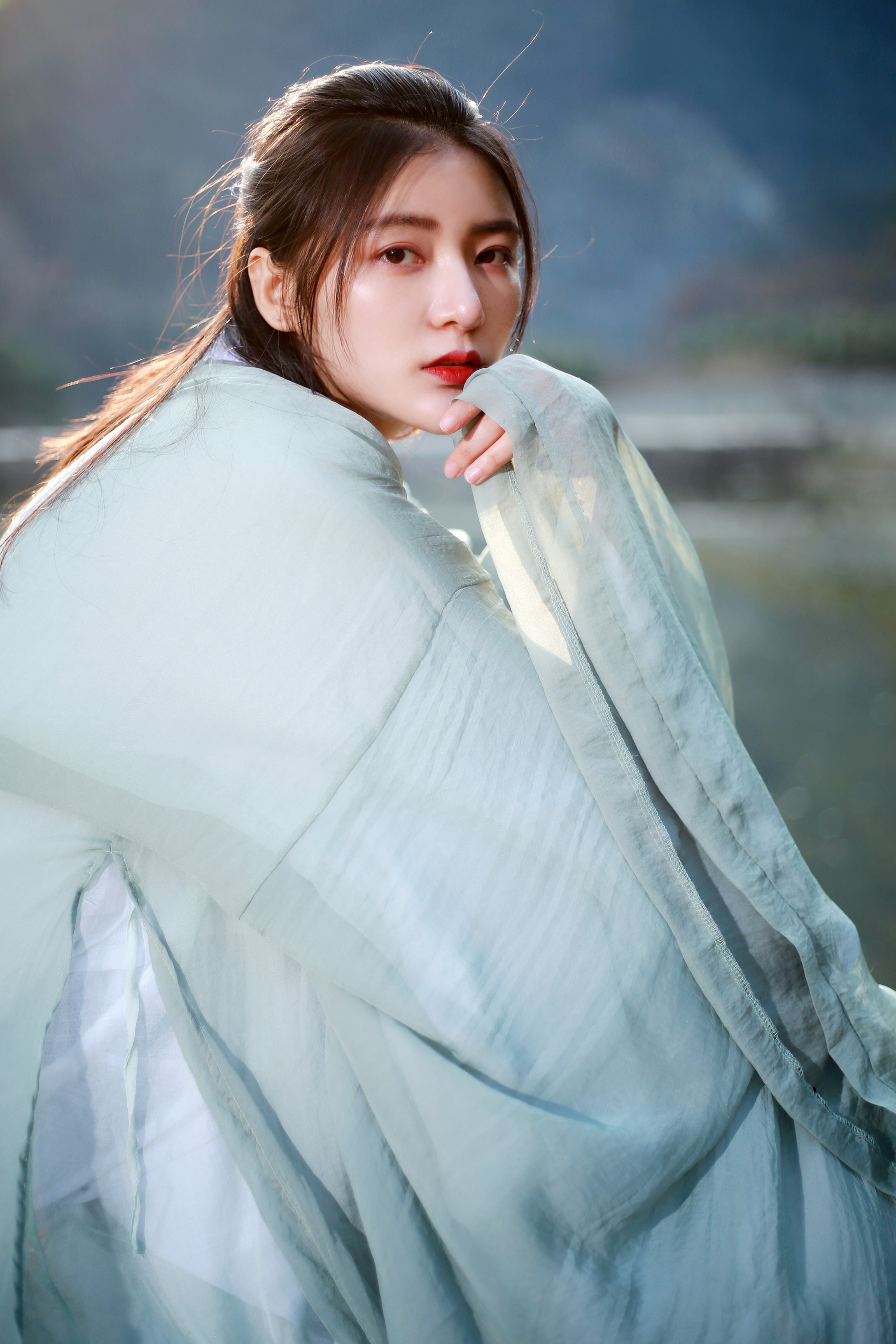  p>杨伊墨,出生于1996年5月1日,毕业于 a target