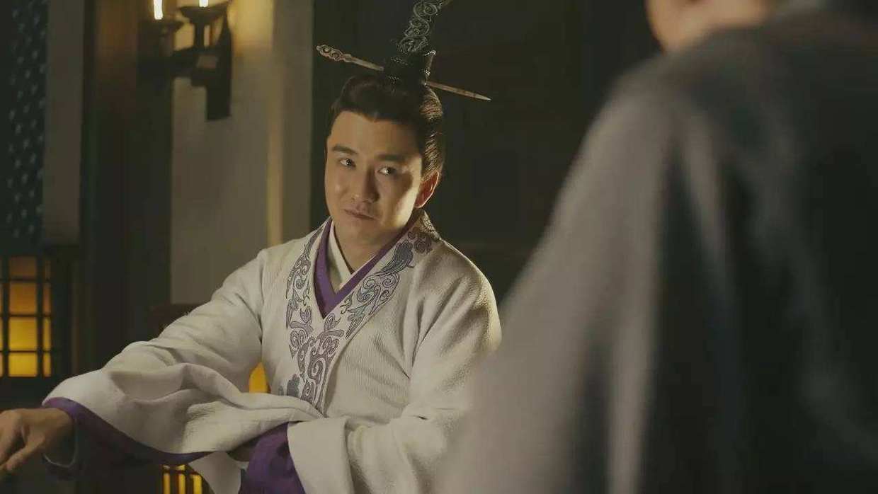 世子之争万不得已，造反一事空穴来风，曹操凭什么非要杀了杨修？_百科TA说