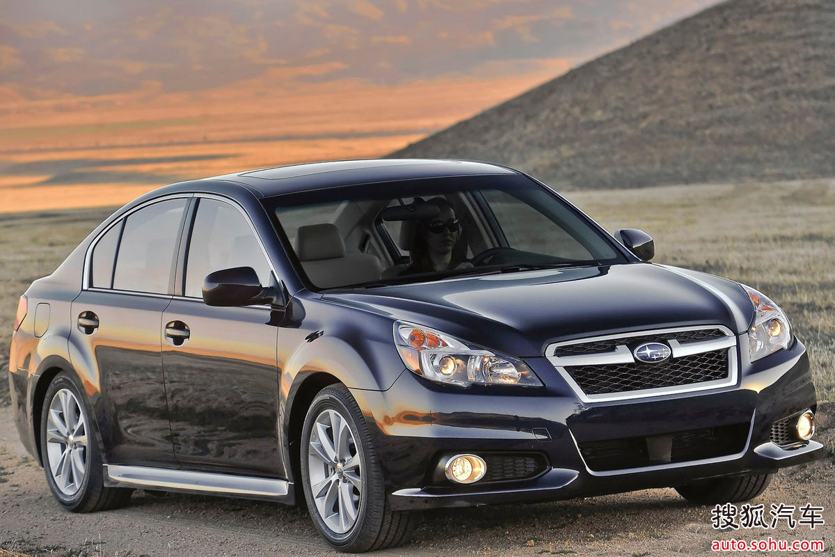  p>斯巴鲁力狮是一款兼顾日常行驶性能和舒适性的汽车,吸收了斯巴鲁