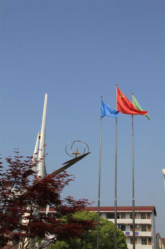  p>临澧县第二中学,简称临澧二中,始建于1956年9月,办学渊源可上溯至