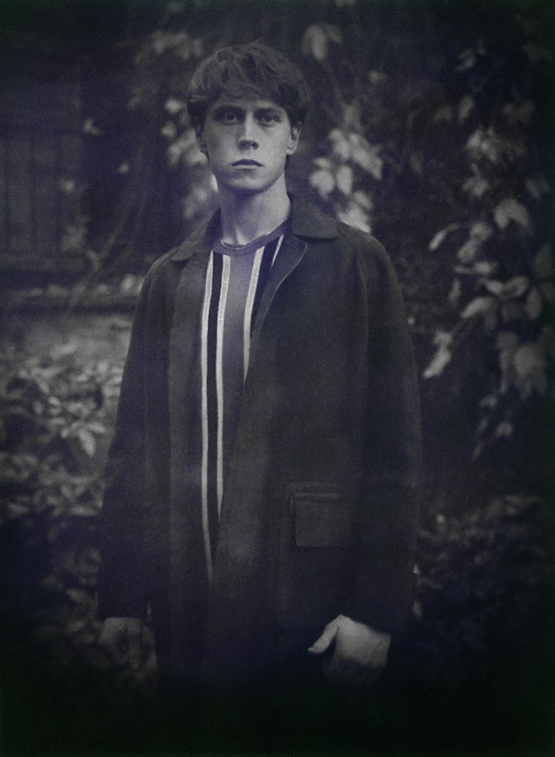  p>乔治·麦凯 i>(george mackay) /i>,1992年3月13日出生于英国伦敦