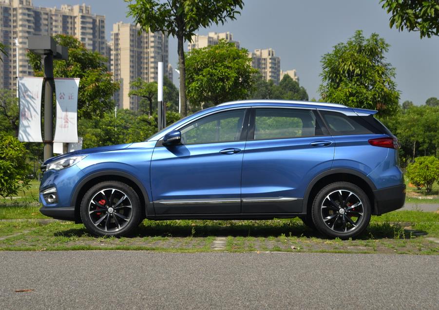 全款8万买了森雅R9，1个月开了2000公里后车主道出真心话！_百科TA说