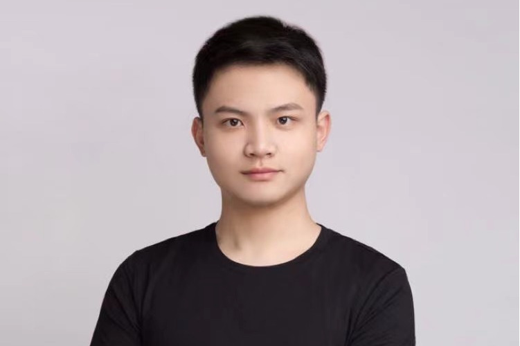 潘必睿,男,汉族,江苏卫视《 a target="_blank" href="/item/最强大脑
