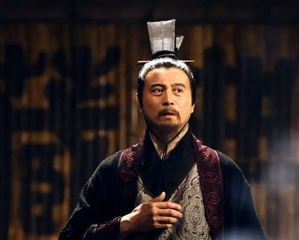 才华横溢的贾谊为什么不被汉文帝重用_百科TA说