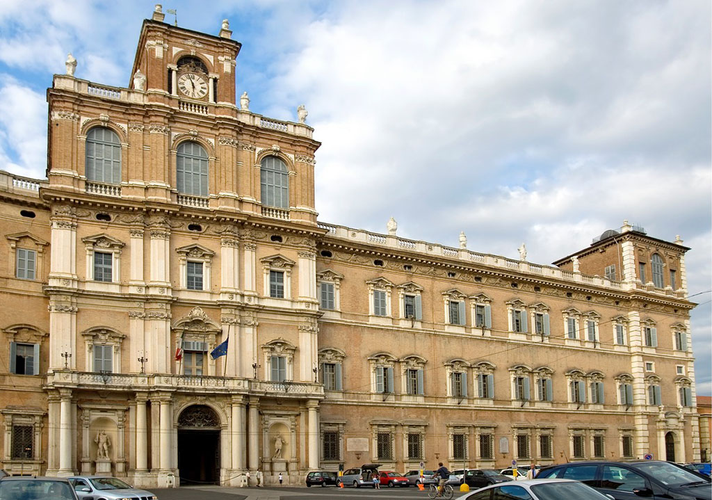 商,1914年12月1日成立于博洛尼亚bologna,公司总部现设于摩德纳modena