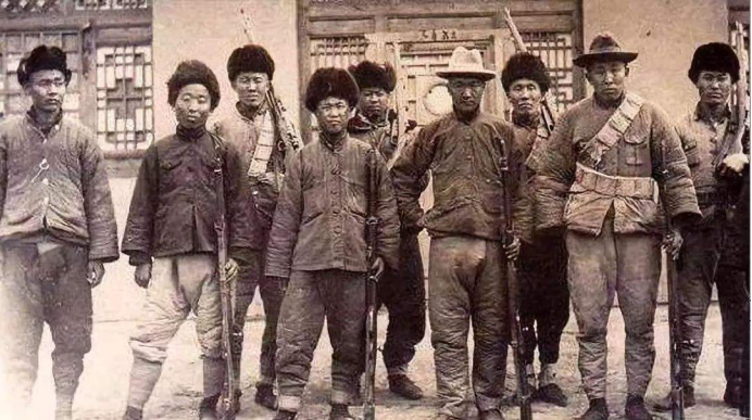近代匪患：土匪不是草台班子吗？为何正规军出动150万才剿灭？_百科TA说