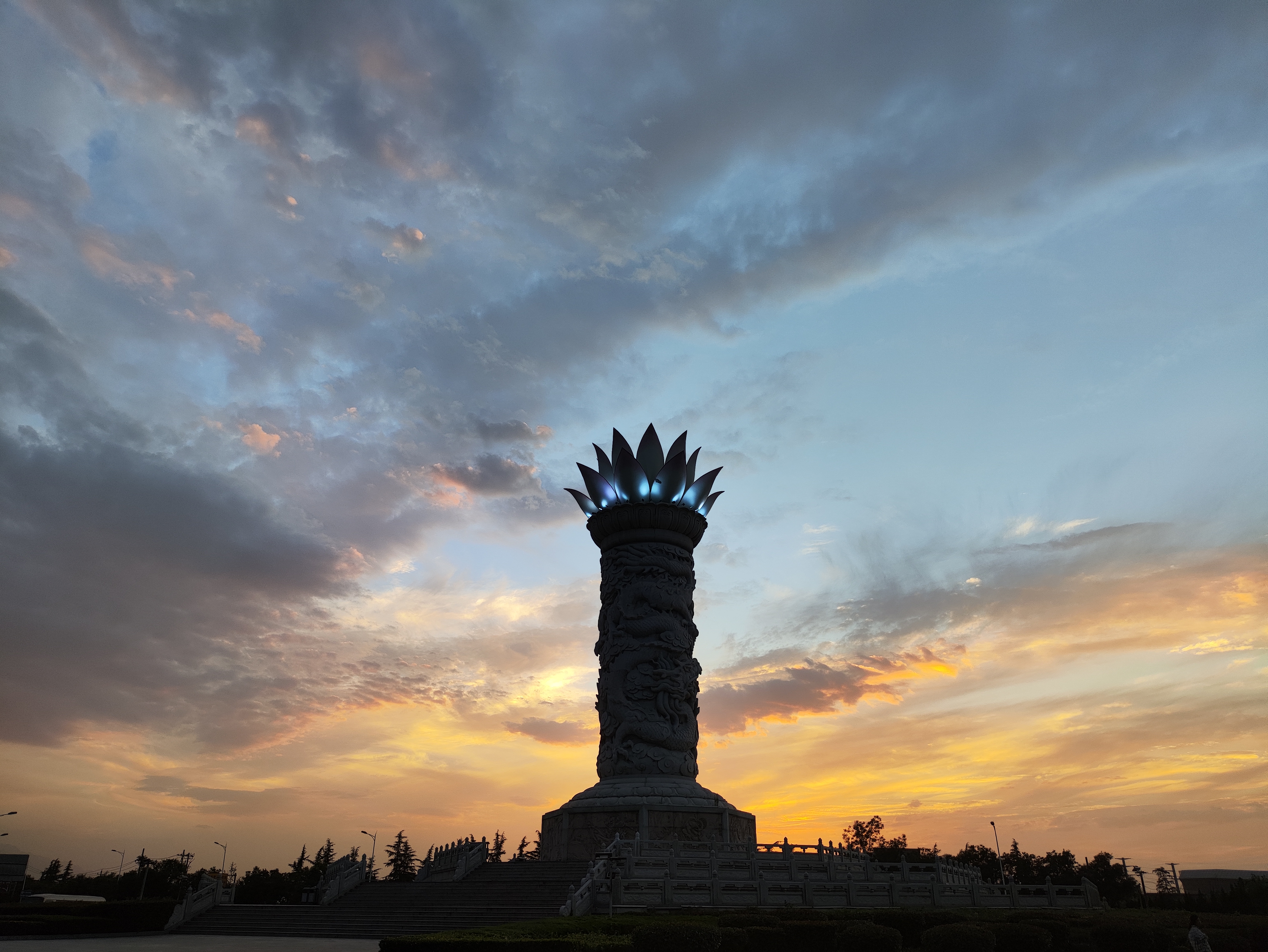 宝莲灯（陕西华阴市雕塑）_百度百科