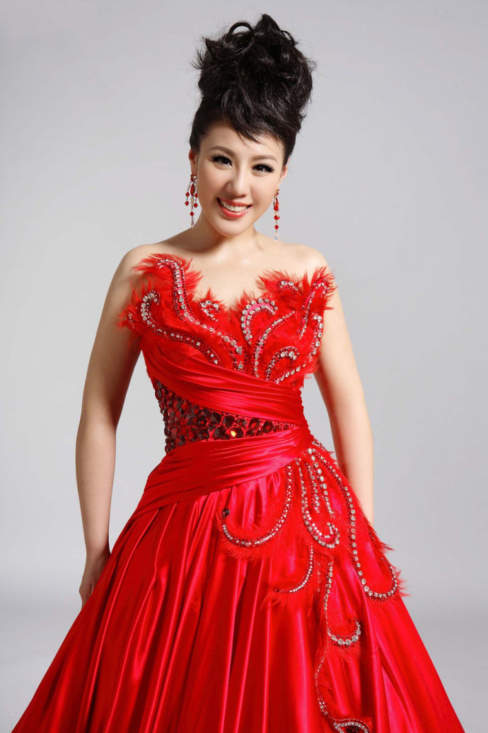  p>又唱山歌给党听,中国人民解放军第二炮兵政治部文工团歌唱家王喆