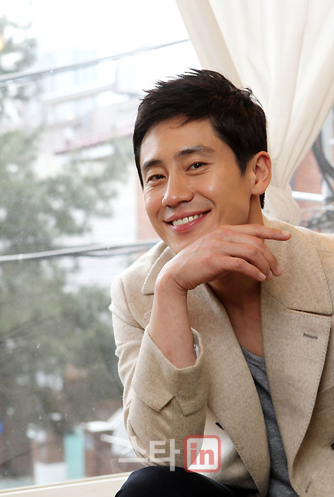  p>申河均(         ,shin ha kyun),1974年5月30日出生于韩国首尔