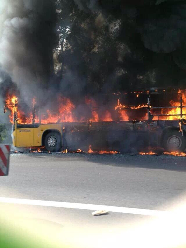  p>2014年8月20日上午,山东 a>烟台 /a>龙口1路公交车(车牌号为鲁fk