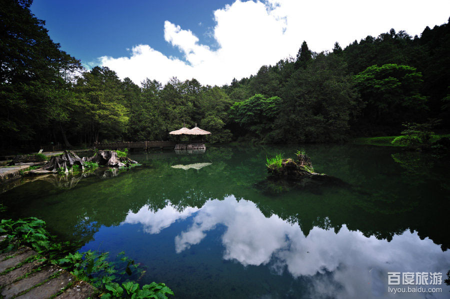 阿里山姊妹潭