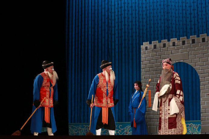  p data-id="gnwg3yt1l5">《空城计》又名《抚琴退兵》,京剧传统剧目