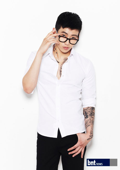  p>朴宰范,1987年4月25日出生于美国西雅图,流行歌手,舞者,音乐制作人