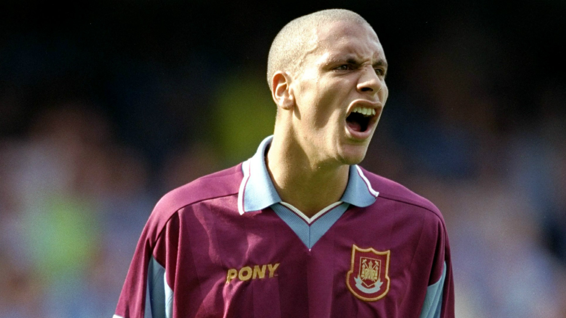  p>里奥·费迪南德(rio ferdinand),全名里奥·加文·费迪南德(rio