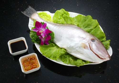 data-id="gnx86eftiz">红烧剥皮鱼是一道简单的家常菜,主料是剥皮鱼