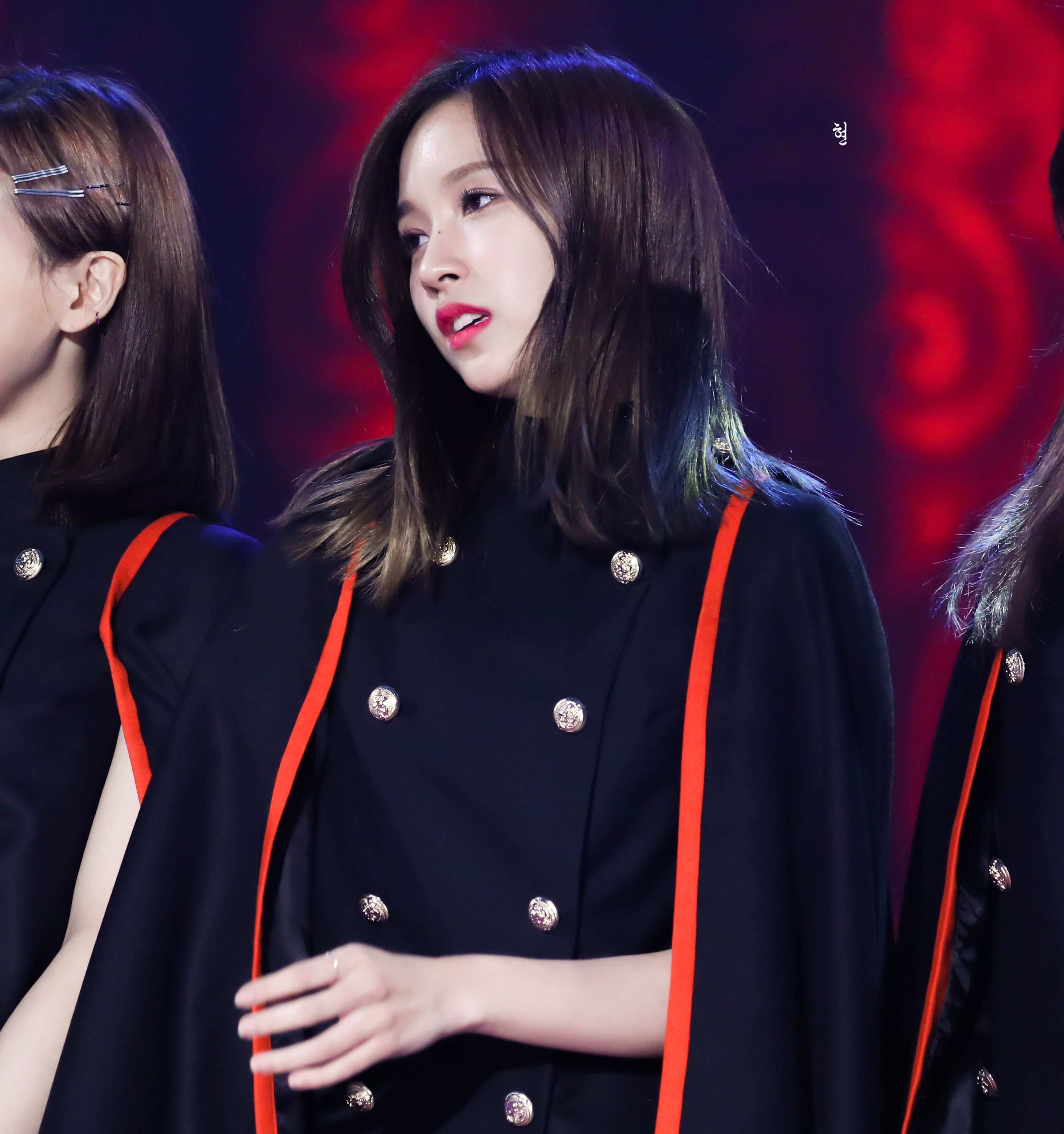 日本女歌手,韩国女子演唱组合 a target="_blank" href="/item/twice