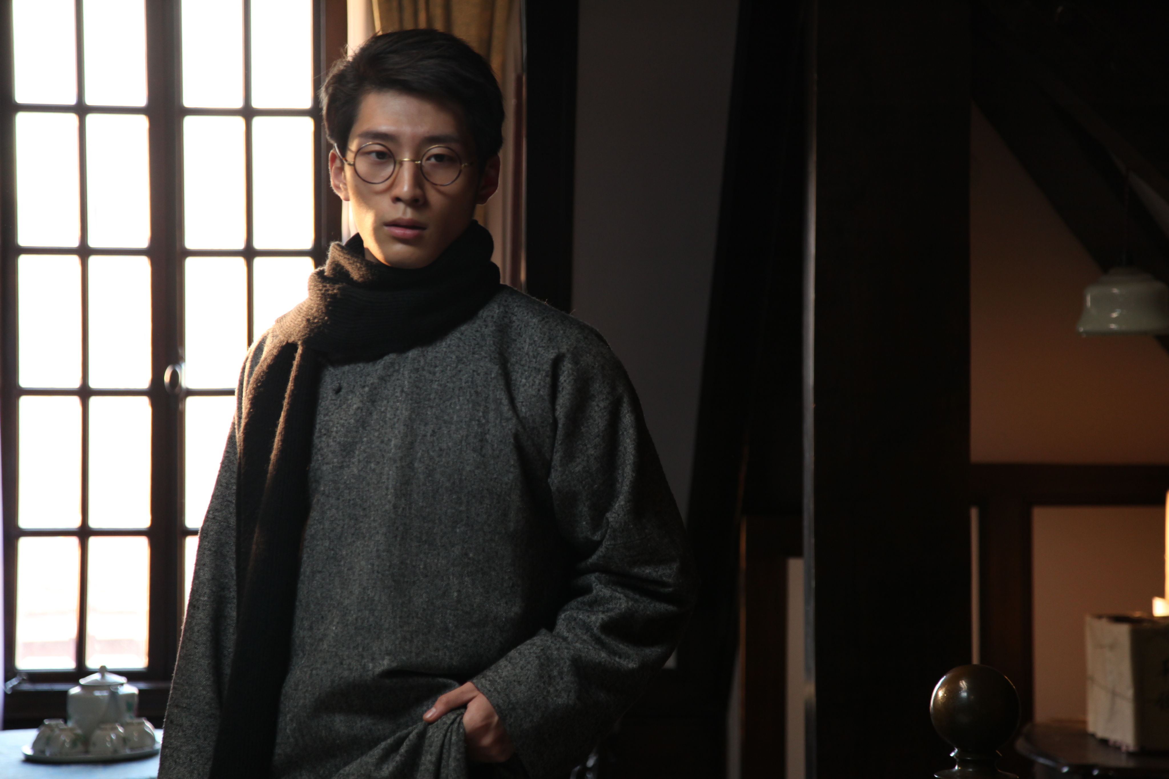  p>《秋之白华》是由 a href="#" data-lemmaid="6197616">霍建起 /a>