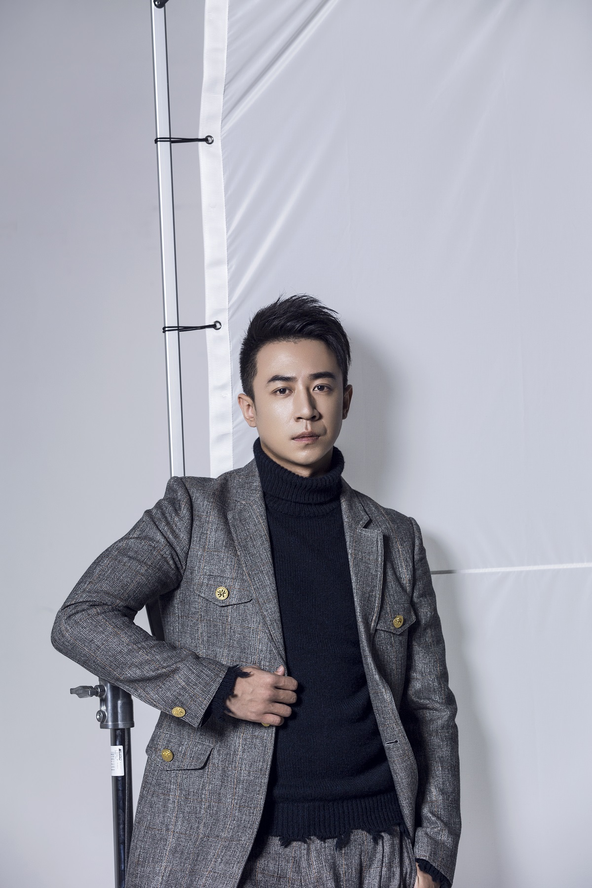 ="go18uvusev">张维伊,1988年1月9日出生于北京市,中国内地影视男演员