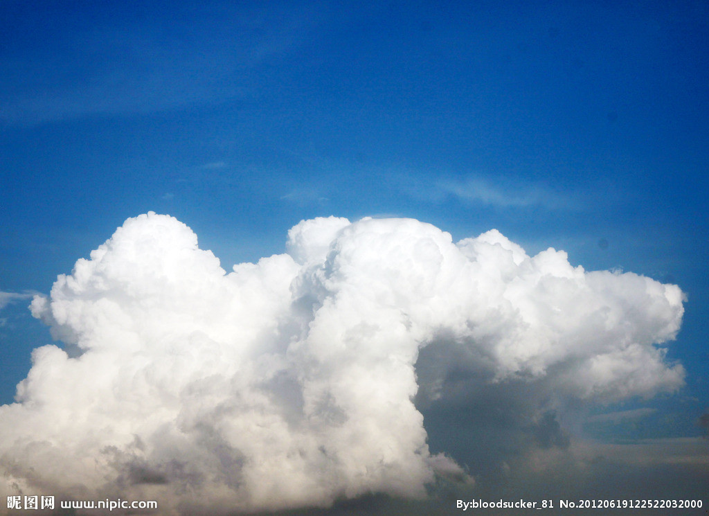  p>云团是一种天气自然现象,存在于热带地区由大量