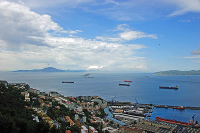  p>直布罗陀(strait of gibraltar)海峡,位于 a target="_blank" href