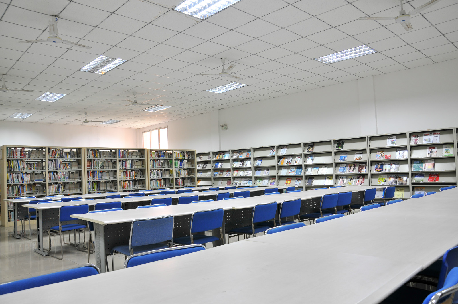  p>成都市天一小学,是四川希望教育产业集团投资兴办的一所集学前教育