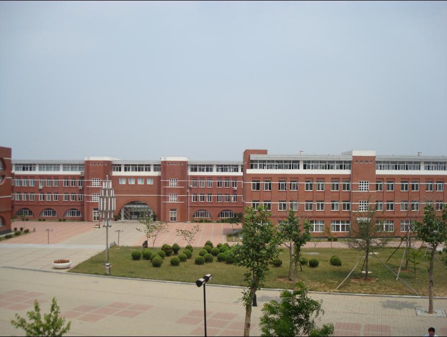 福建省泉州市泉港区三川中学