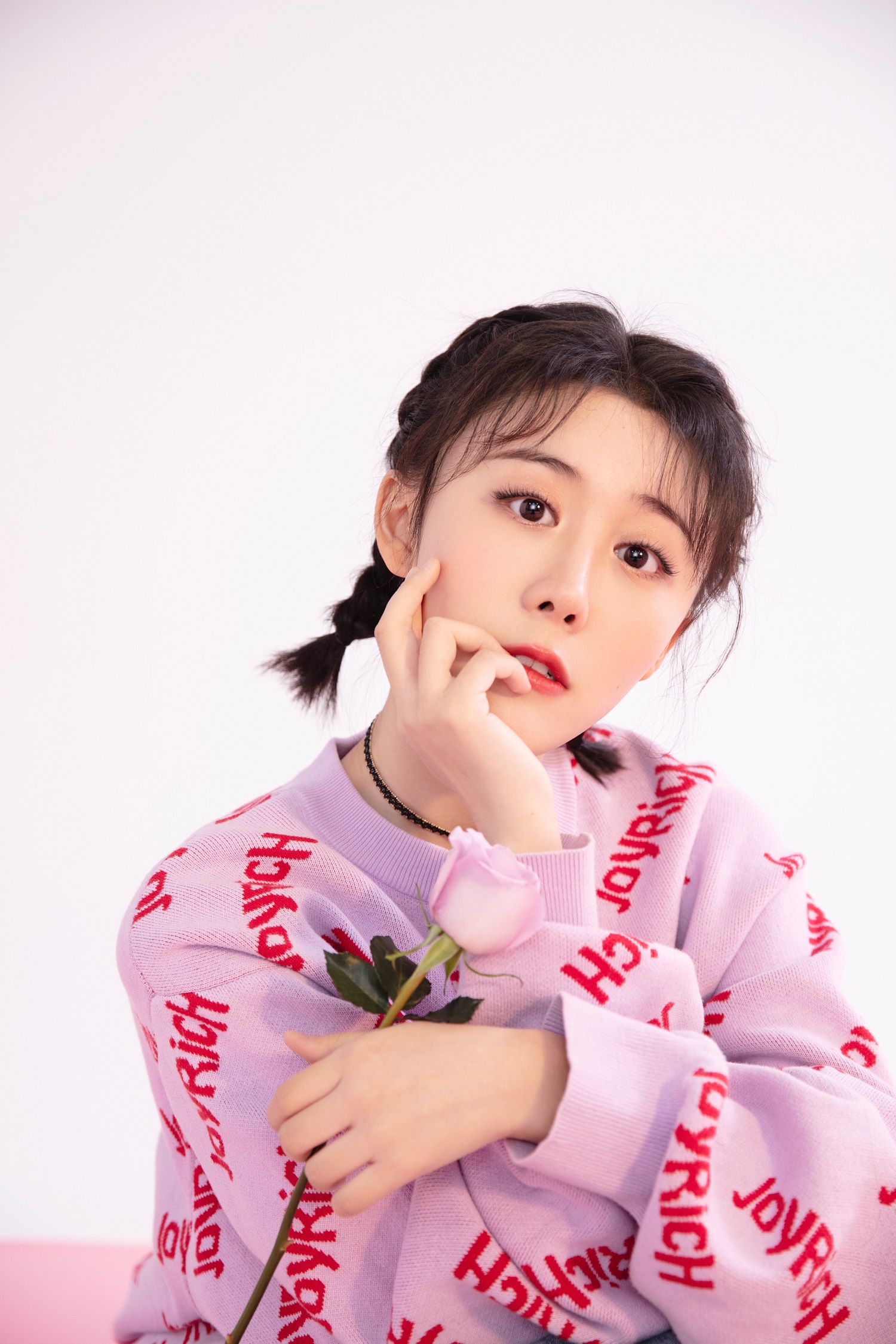 lqrlx">戴安娜,1996年7月4日出生于湖北省武汉市,中国内地影视女演员