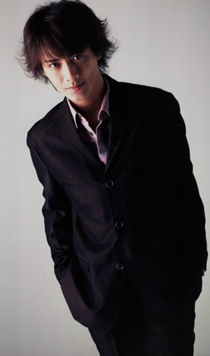  p>中村俊介,1975年2月16日出生于日本群马县.