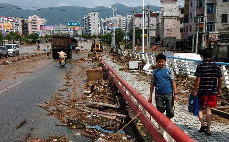 2005年第19号台风"龙王"