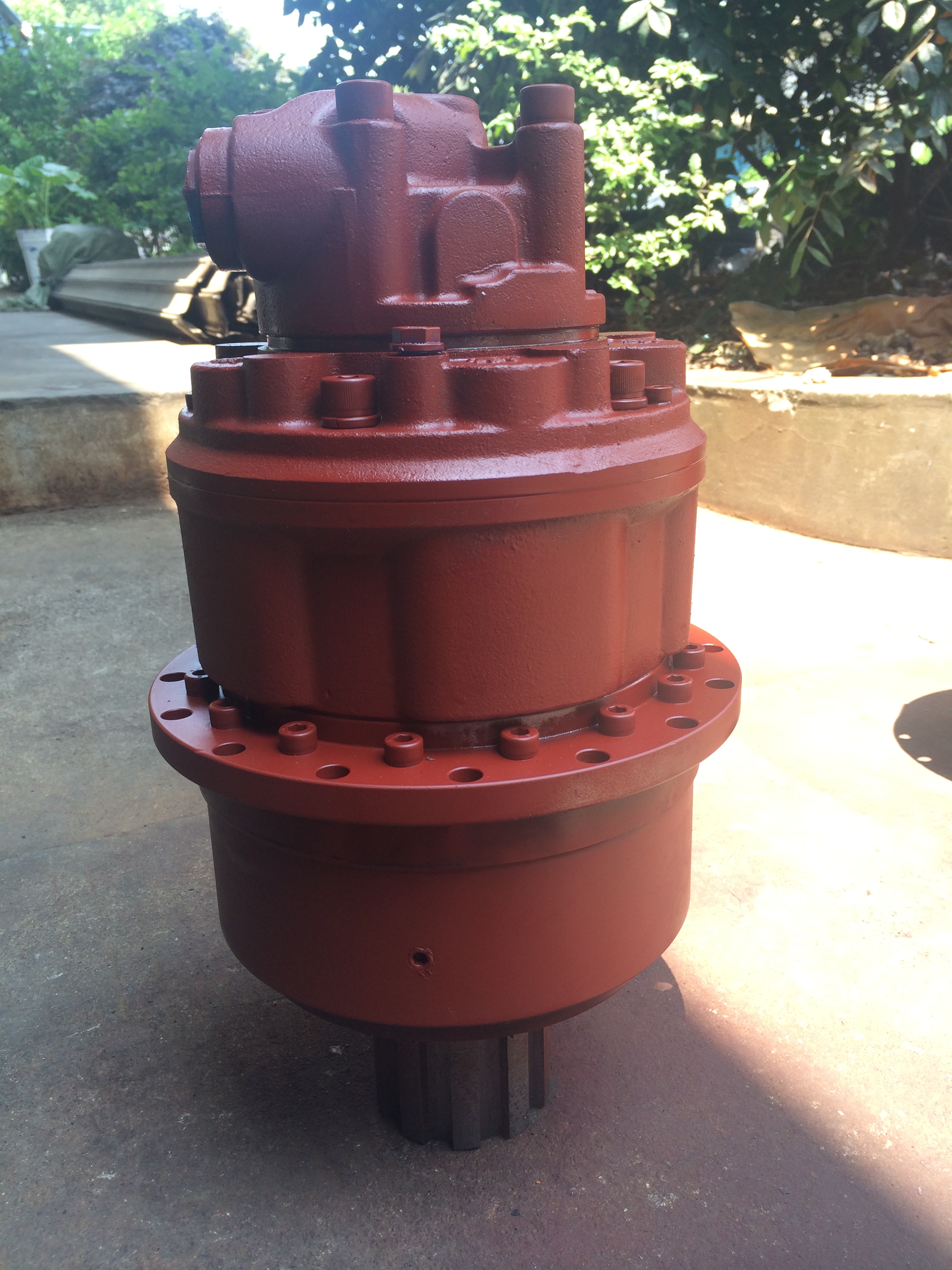 液压回转传动装置