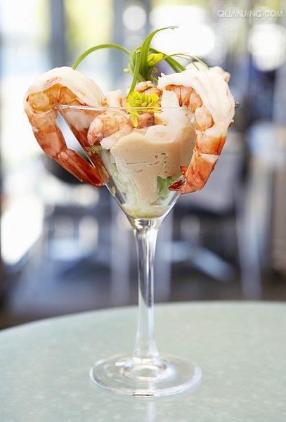  p data-id="gnwvxe4o5i">鸡尾虾,外文名shrimp cocktail, a target="