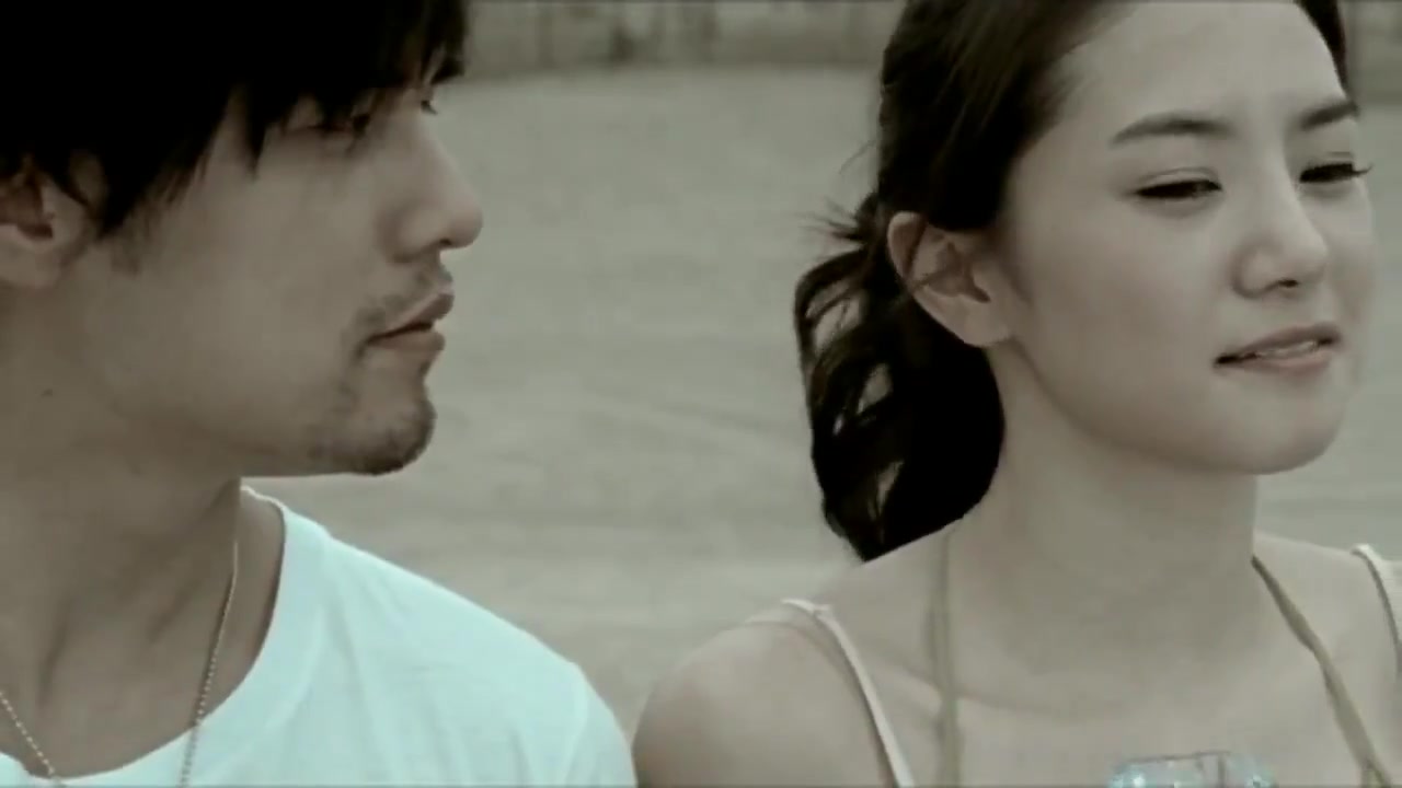 《白色风车》是 a target="_blank" href="/item/周杰伦/129156" data